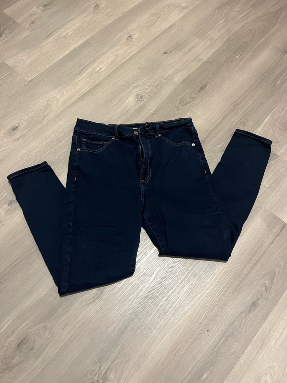 Express Women’s Navy Skinny Jeans